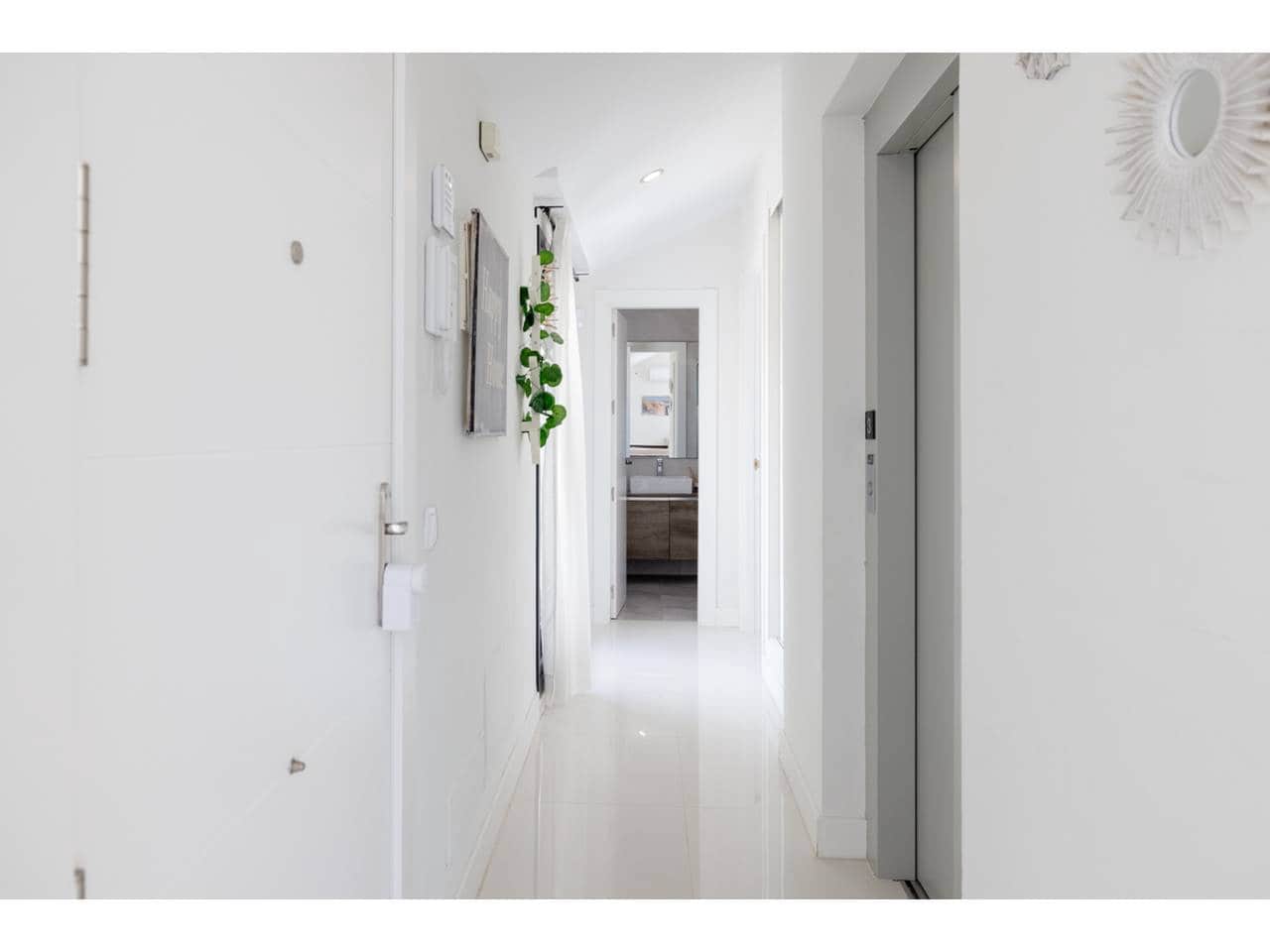 1 camera da letto Attico in vendita in Manilva con piscina garage - 335.000 € (Rif: 9100446)