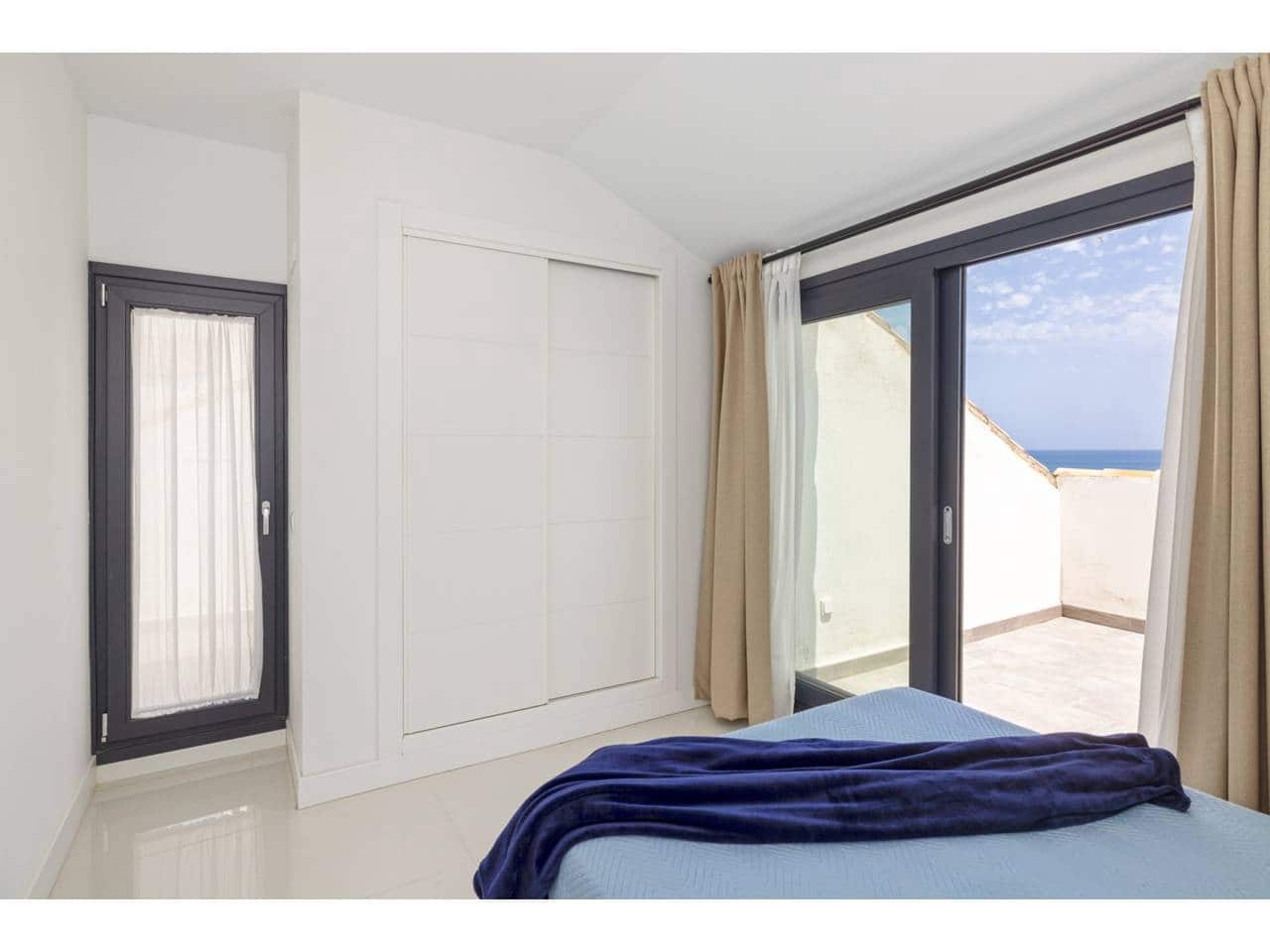 1 camera da letto Attico in vendita in Manilva con piscina garage - 335.000 € (Rif: 9100446)