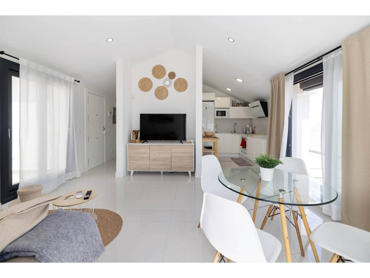 1 camera da letto Attico in vendita in Manilva con piscina garage - 335.000 € (Rif: 9100446)