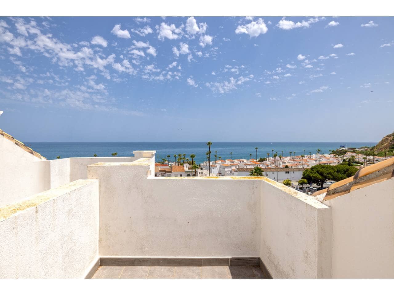 1 camera da letto Attico in vendita in Manilva con piscina garage - 335.000 € (Rif: 9100446)