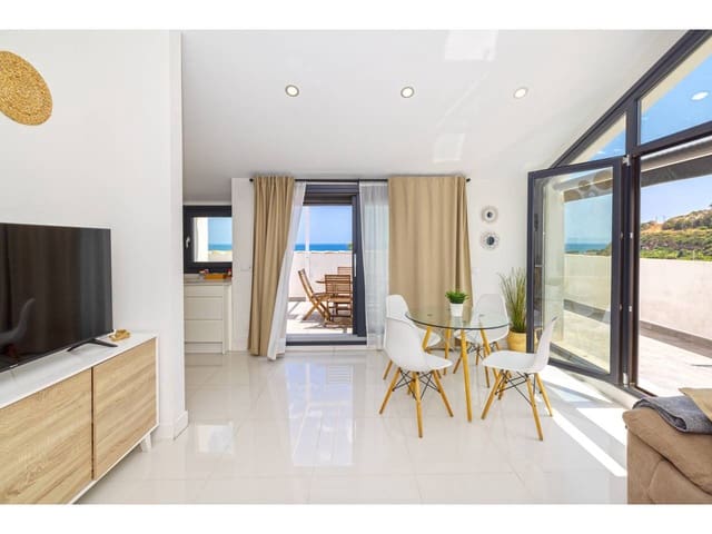 1 soverom Penthouse til salgs i Manilva med svømmebasseng garasje - € 335 000 (Ref: 9100446)