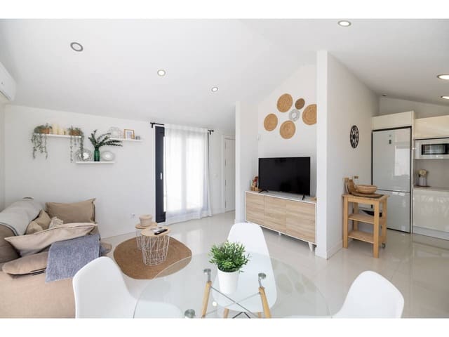 1 soverom Penthouse til salgs i Manilva med svømmebasseng garasje - € 335 000 (Ref: 9100446)