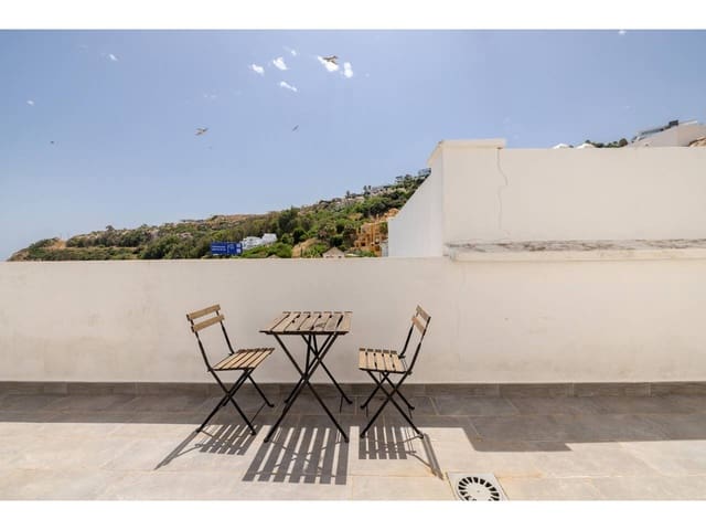 1 soverom Penthouse til salgs i Manilva med svømmebasseng garasje - € 335 000 (Ref: 9100446)