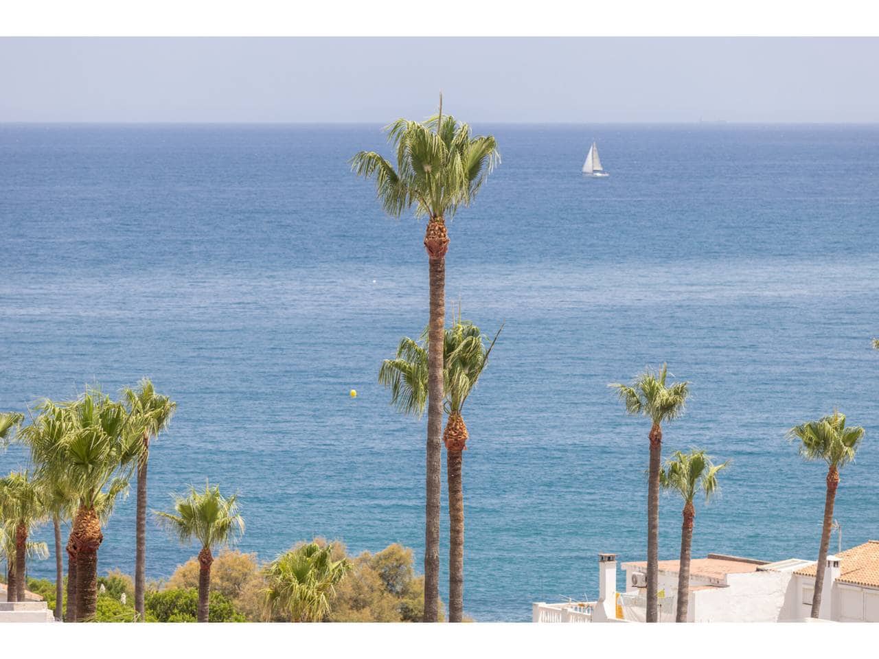 1 camera da letto Attico in vendita in Manilva con piscina garage - 335.000 € (Rif: 9100446)