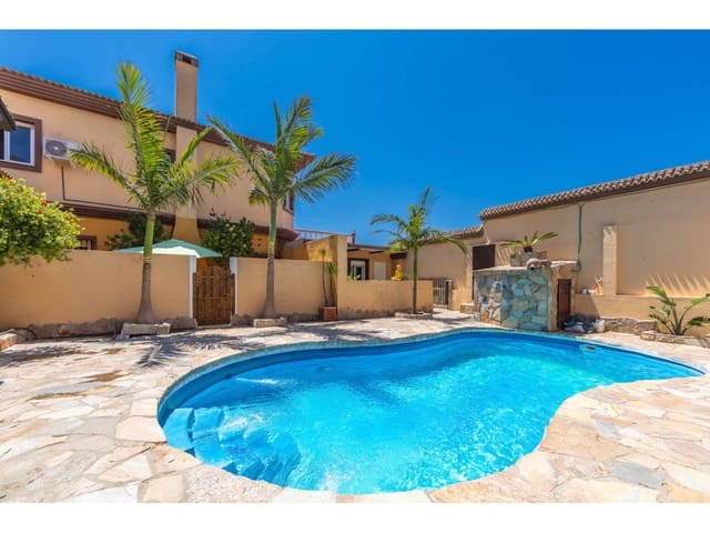 6 bedroom Villa for sale in Tarifa with pool garage - € 1,320,000 (Ref: 9109922)