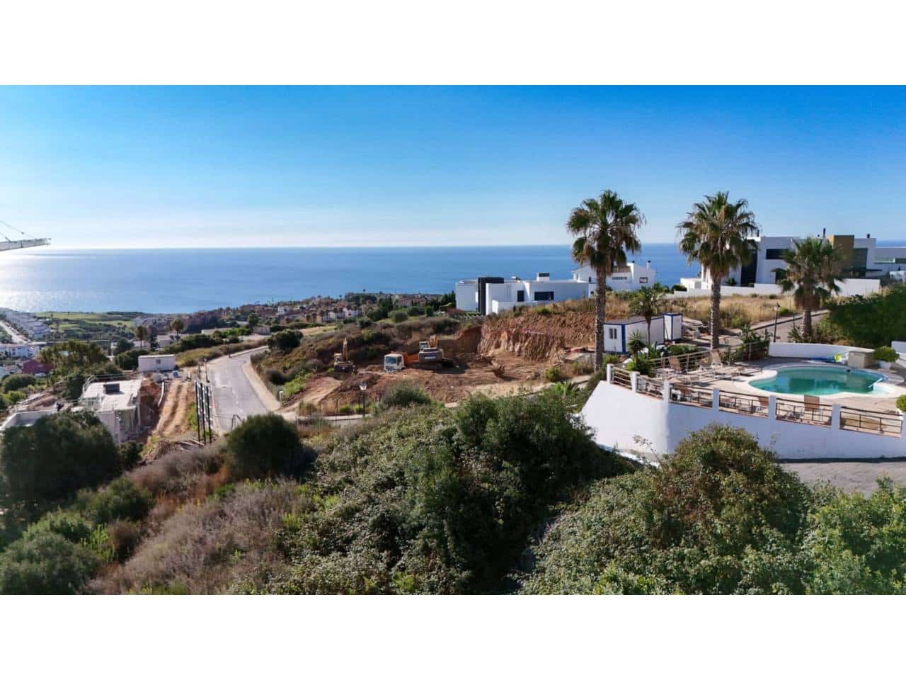 Ubebygd land til salgs i La Linea de la Concepcion - € 485 000 (Ref: 9141211)