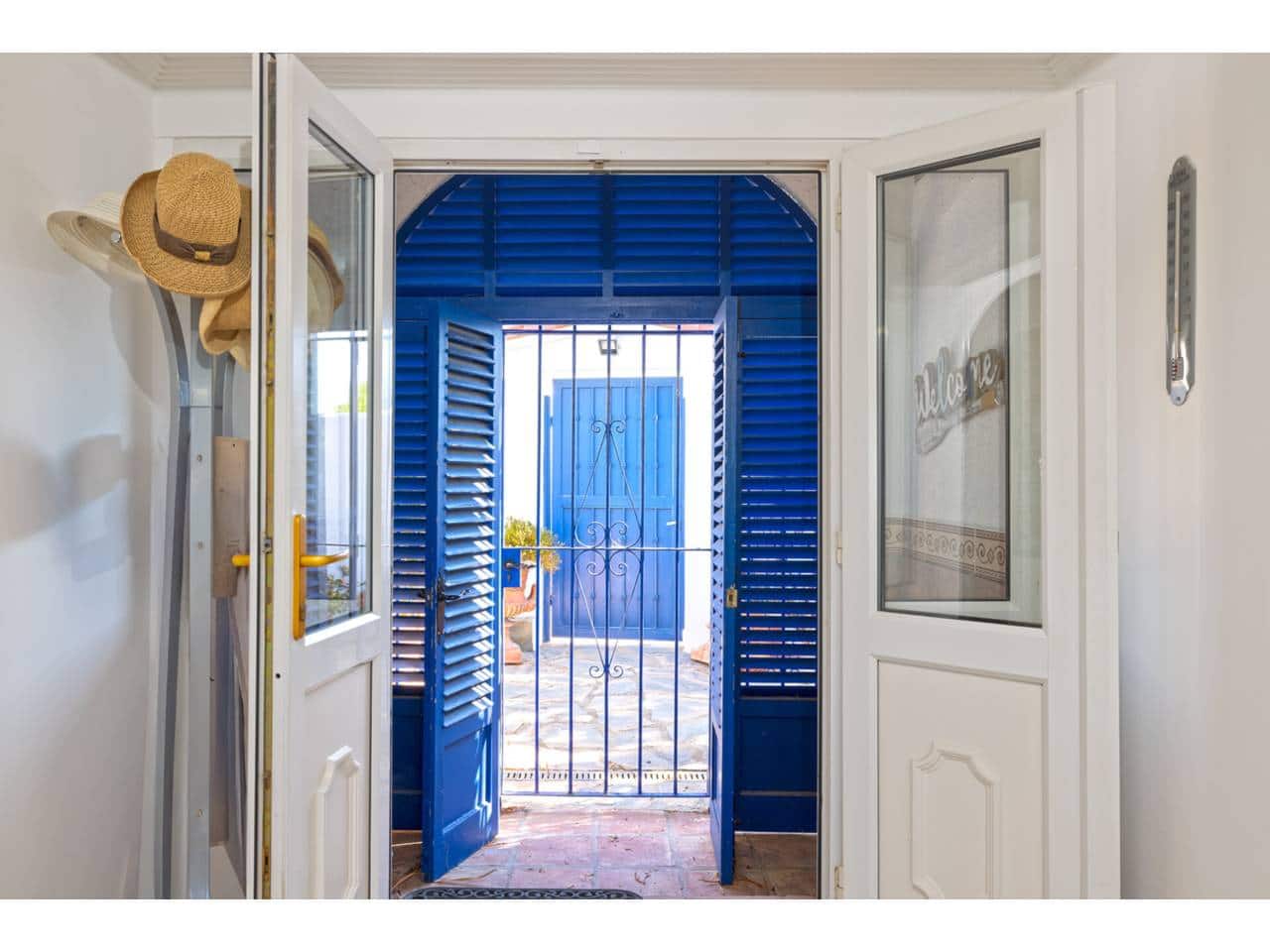 5 soveværelse Villa til salg i Torreguadiaro med swimmingpool - € 1.350.000 (Ref: 9145122)