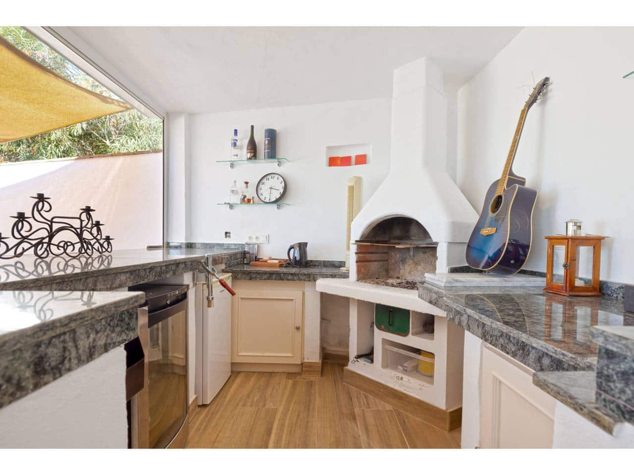 5 soveværelse Villa til salg i Torreguadiaro med swimmingpool - € 1.350.000 (Ref: 9145122)