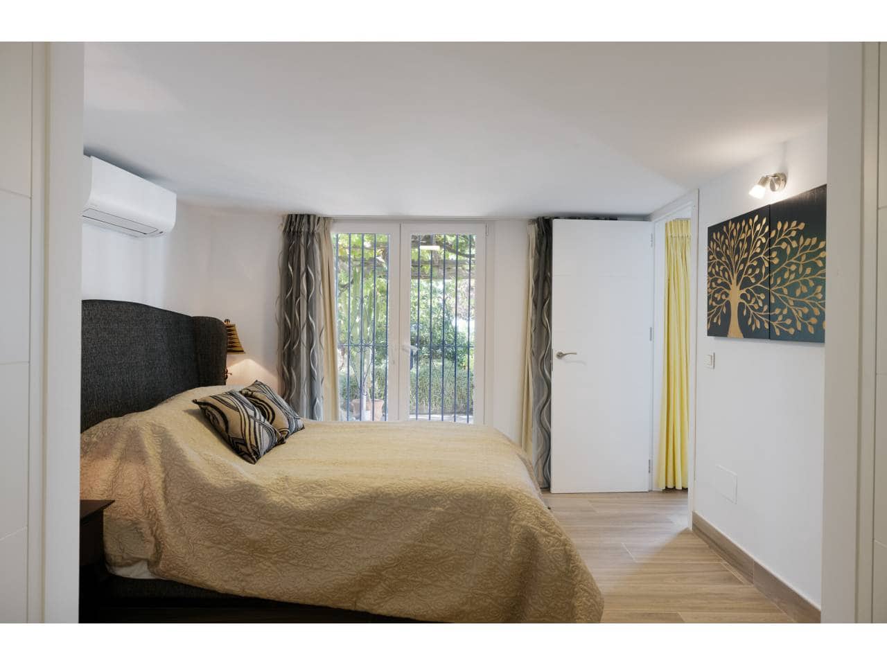 5 soveværelse Villa til salg i Torreguadiaro med swimmingpool - € 1.350.000 (Ref: 9145122)