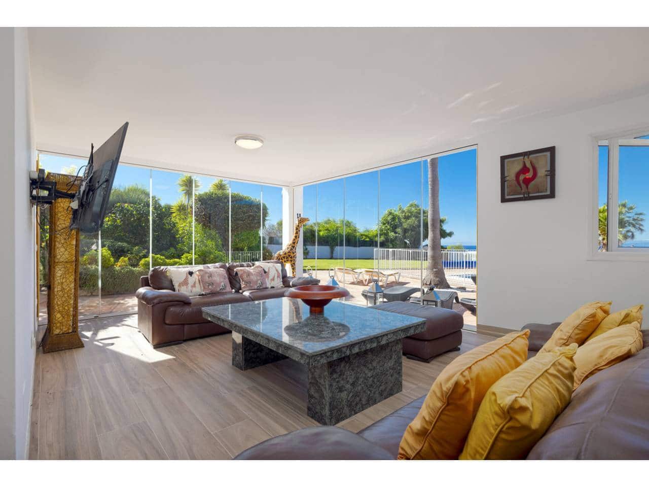 5 soveværelse Villa til salg i Torreguadiaro med swimmingpool - € 1.350.000 (Ref: 9145122)