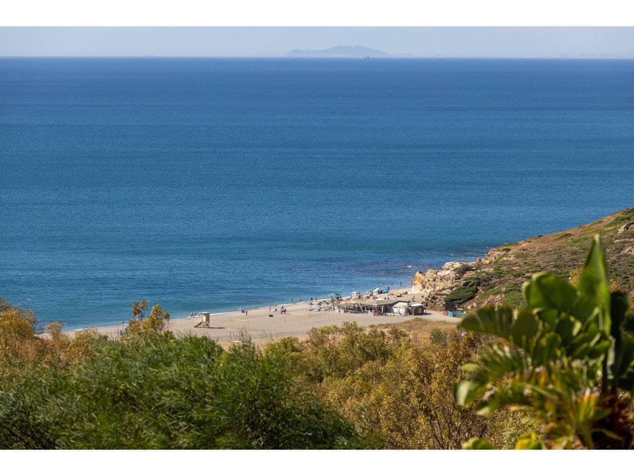 5 soveværelse Villa til salg i Torreguadiaro med swimmingpool - € 1.350.000 (Ref: 9145122)