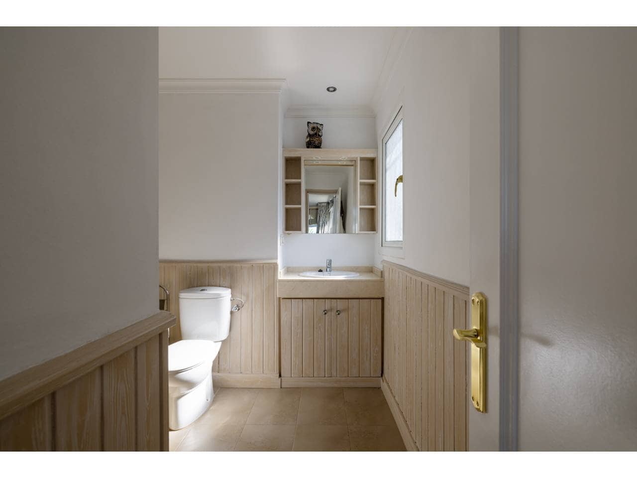 5 soveværelse Villa til salg i Torreguadiaro med swimmingpool - € 1.350.000 (Ref: 9145122)