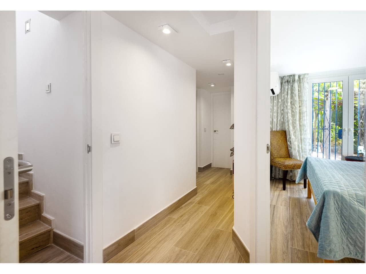 5 soveværelse Villa til salg i Torreguadiaro med swimmingpool - € 1.350.000 (Ref: 9145122)