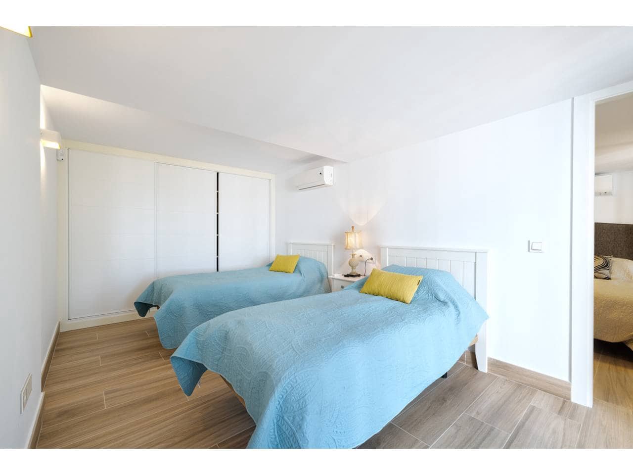 5 soveværelse Villa til salg i Torreguadiaro med swimmingpool - € 1.350.000 (Ref: 9145122)