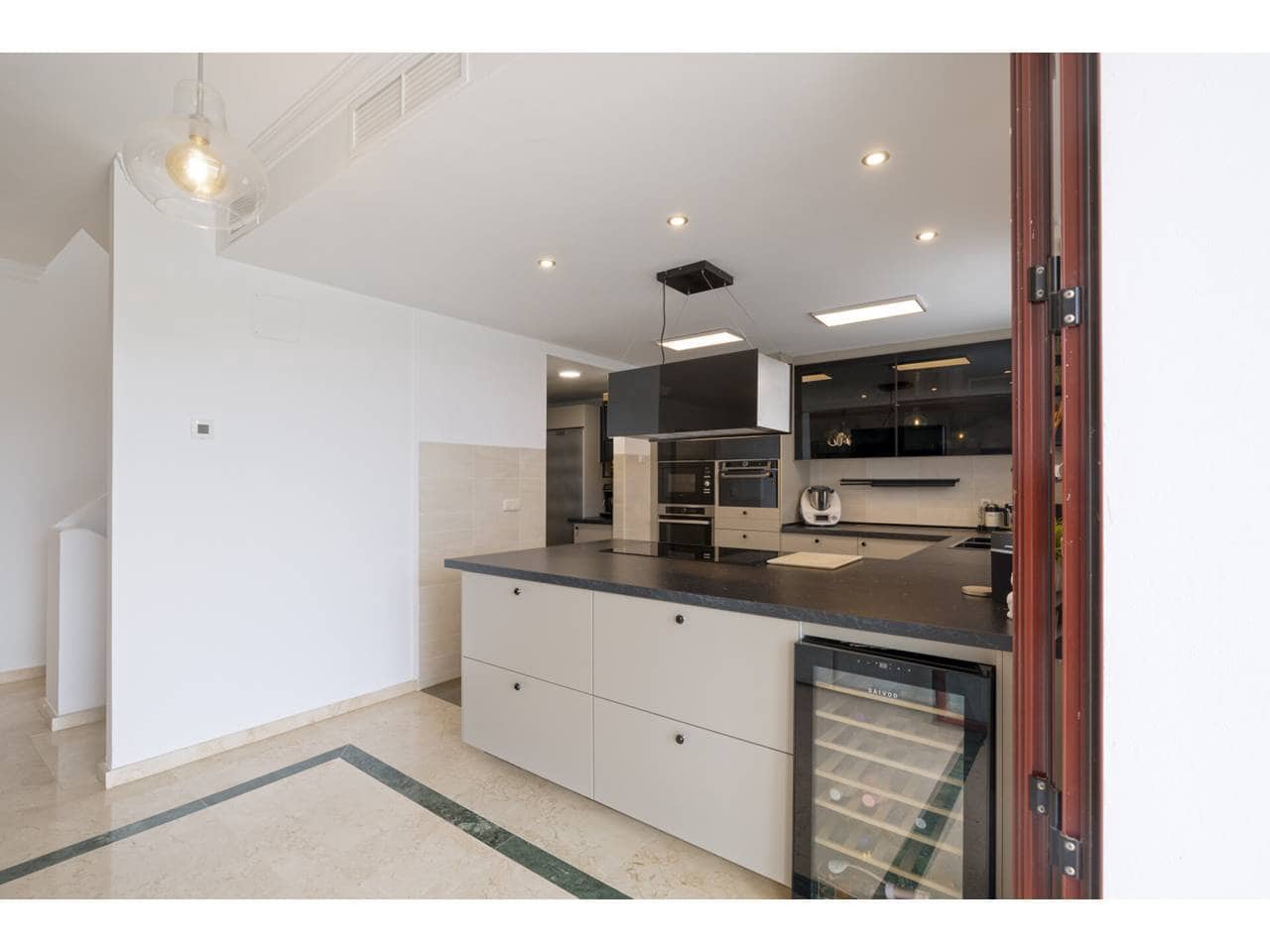 3 soveværelse Rækkehus til salg i Cortes de la Frontera med swimmingpool garage - € 565.000 (Ref: 9145123)