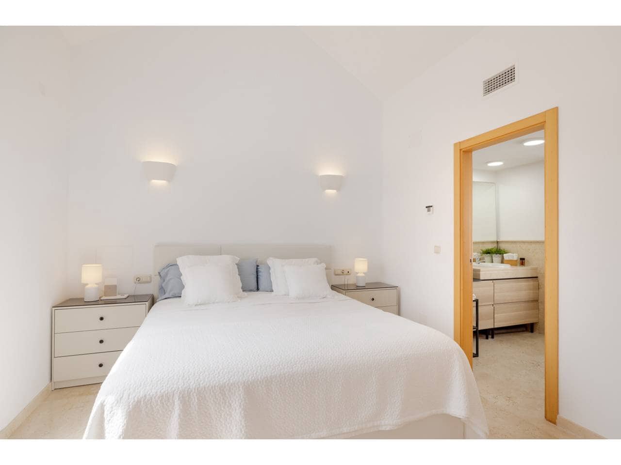 3 soveværelse Rækkehus til salg i Cortes de la Frontera med swimmingpool garage - € 565.000 (Ref: 9145123)