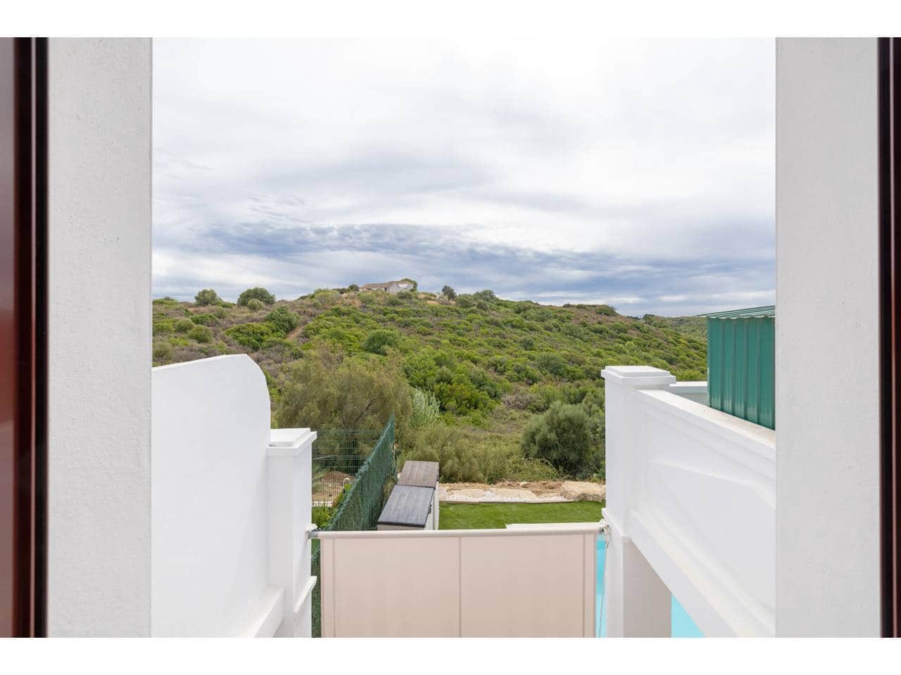 3 soveværelse Rækkehus til salg i Cortes de la Frontera med swimmingpool garage - € 565.000 (Ref: 9145123)