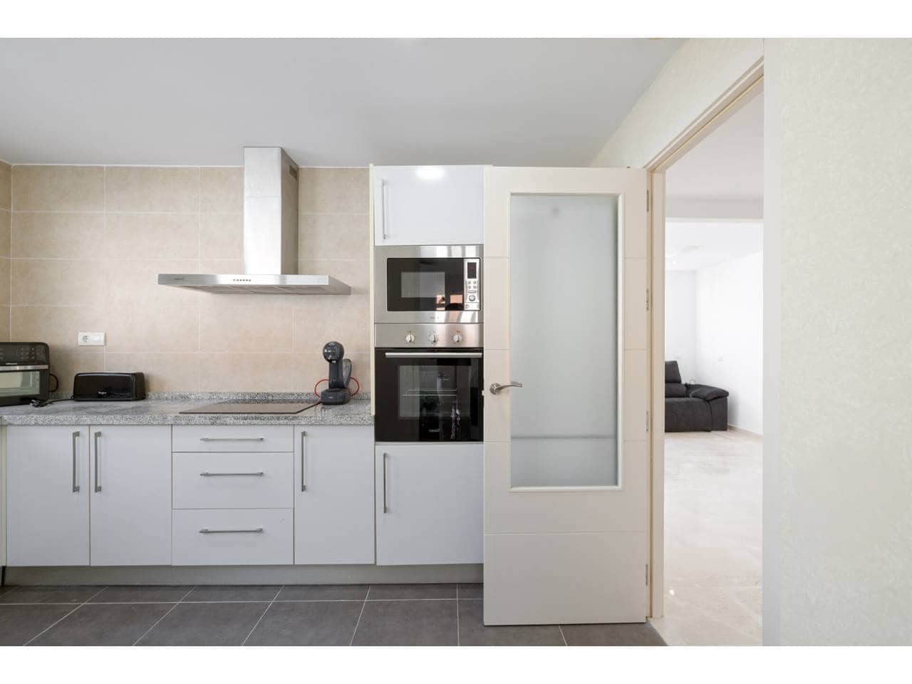 2 soverom Penthouse til salgs i La Alcaidesa med svømmebasseng garasje - € 375 000 (Ref: 9183181)