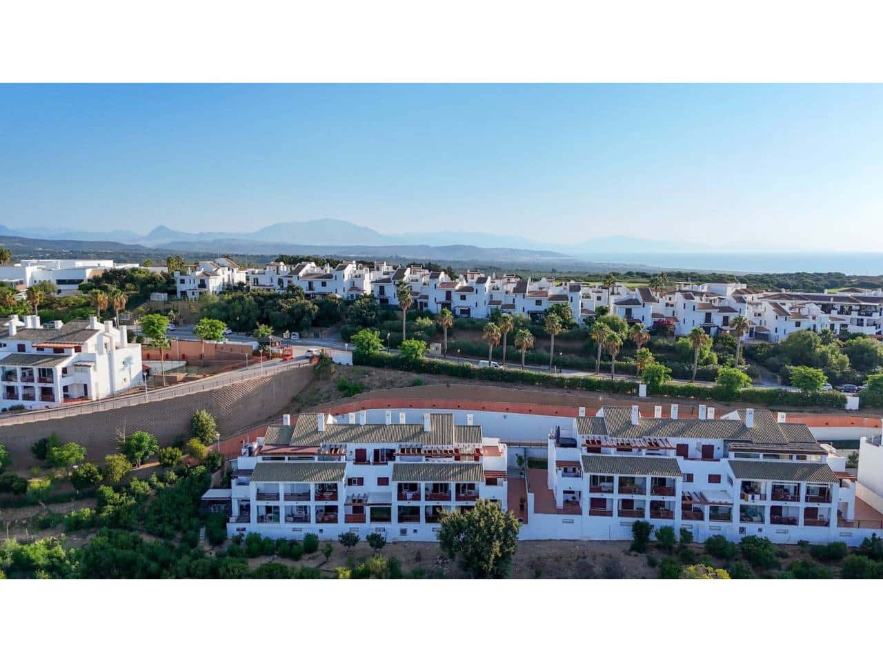 2 soverom Penthouse til salgs i La Alcaidesa med svømmebasseng garasje - € 375 000 (Ref: 9183181)