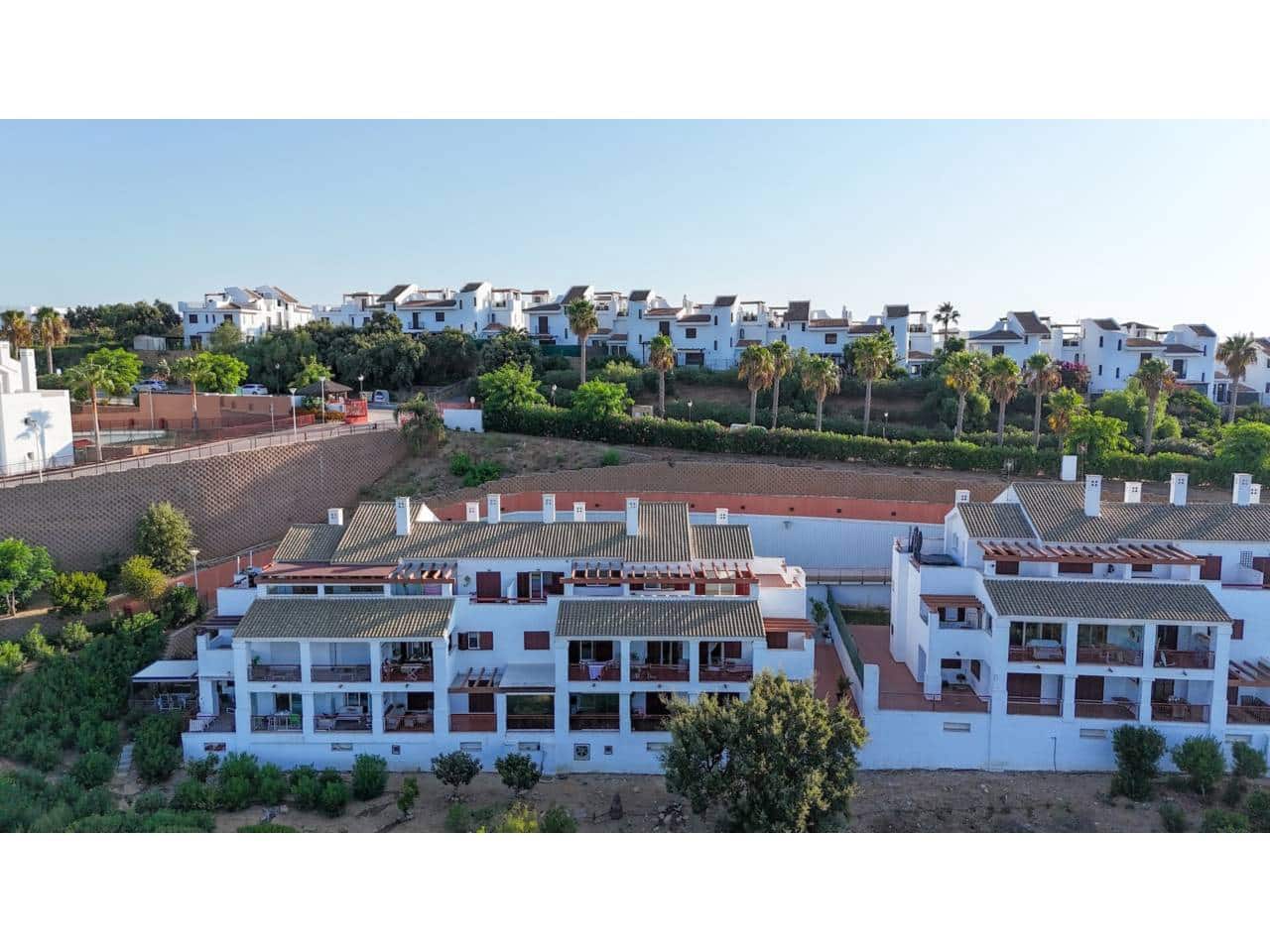 2 soverom Penthouse til salgs i La Alcaidesa med svømmebasseng garasje - € 375 000 (Ref: 9183181)