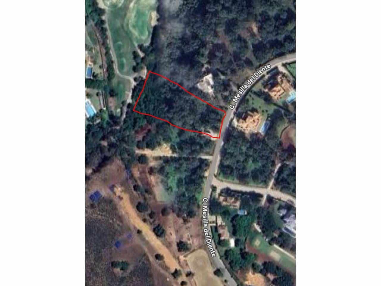 Grunde uden byggetilladelser til salg i Sotogrande - € 550.000 (Ref: 9187892)