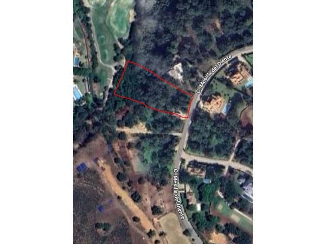 Grunde uden byggetilladelser til salg i Sotogrande, San Roque - € 550.000 (Ref: 9187892)