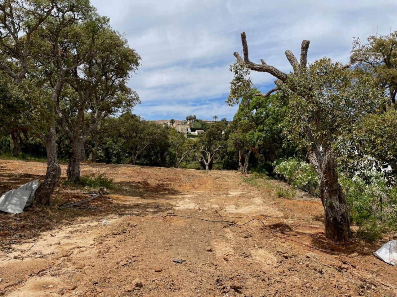 Grunde uden byggetilladelser til salg i Sotogrande - € 550.000 (Ref: 9187892)