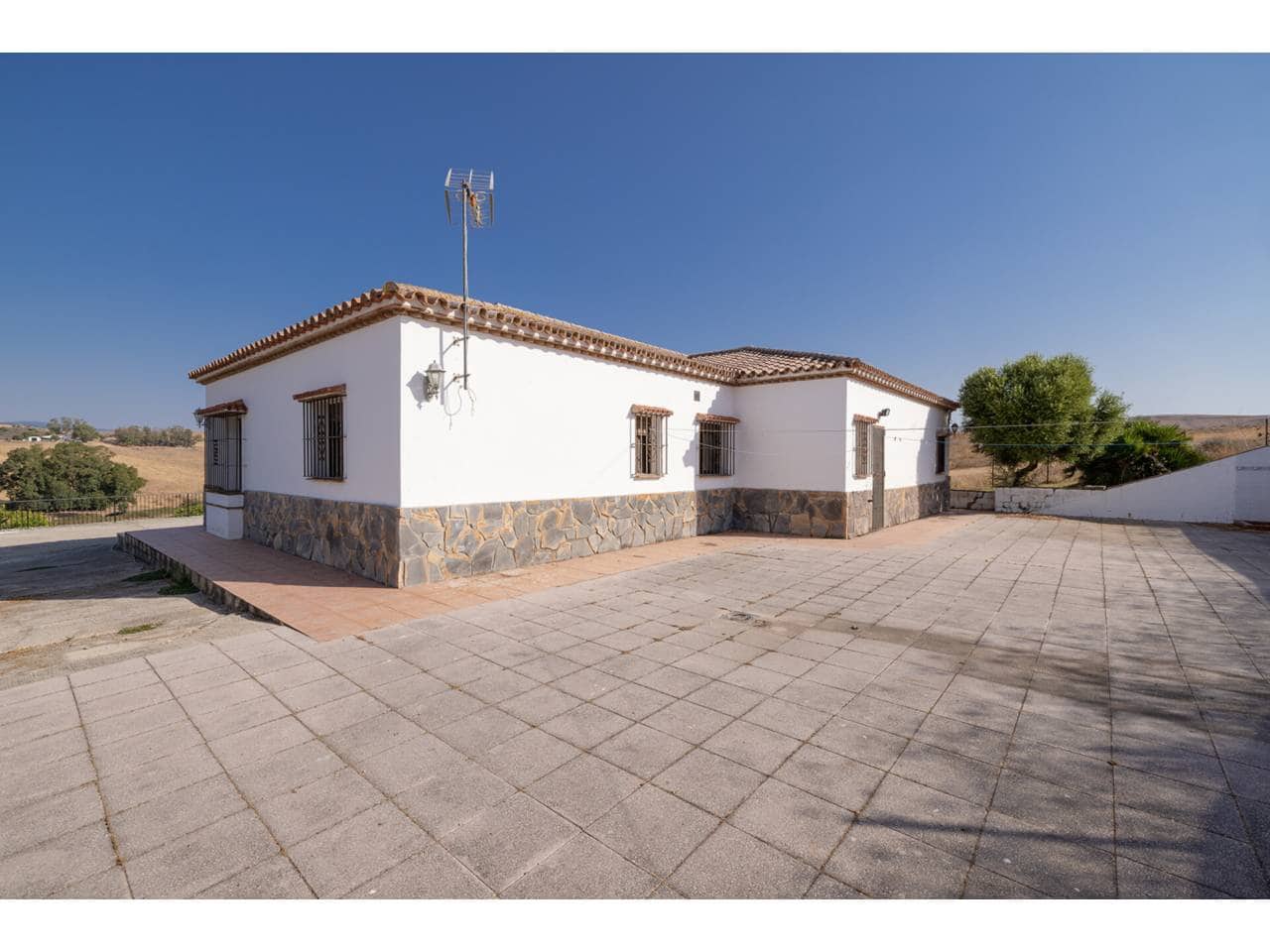 5 sovrum Finca/Hus på landet till salu i Marchenilla - 1 800 000 € (Ref: 9187893)