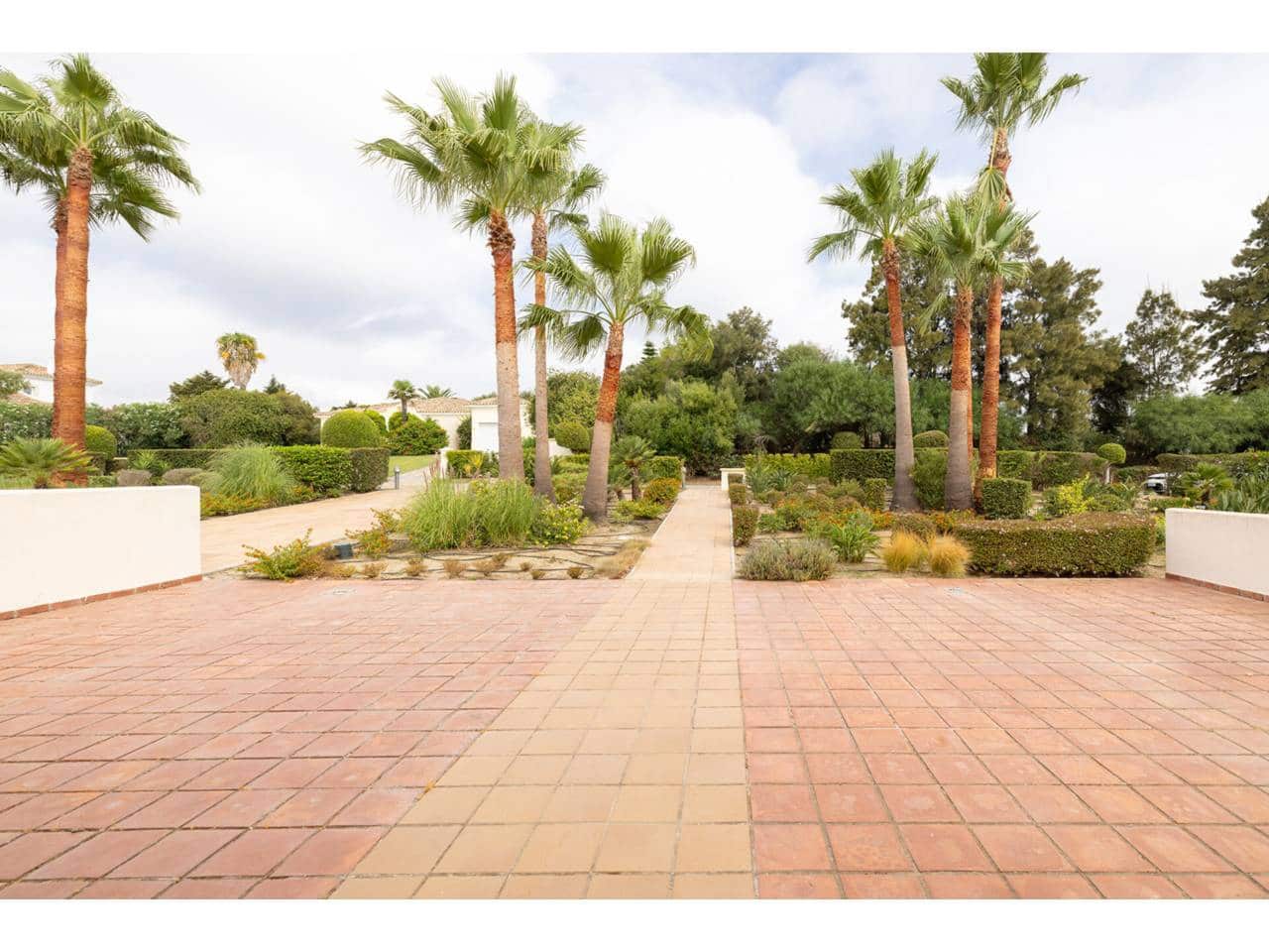 4 quarto Penthouse para venda em Sotogrande com garagem - 700 000 € (Ref: 9200244)