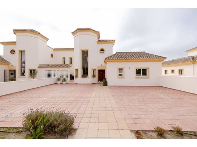 4 makuuhuone Kattohuoneisto myytävänä paikassa Sotogrande, San Roque mukana 
autotalli - 700 000 € (Ref: 9200244)