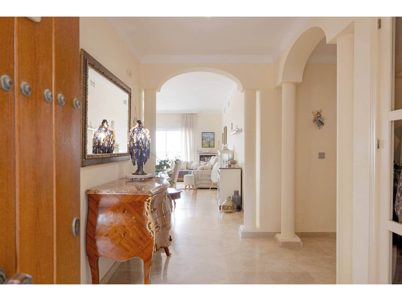 4 quarto Penthouse para venda em Sotogrande com garagem - 700 000 € (Ref: 9200244)