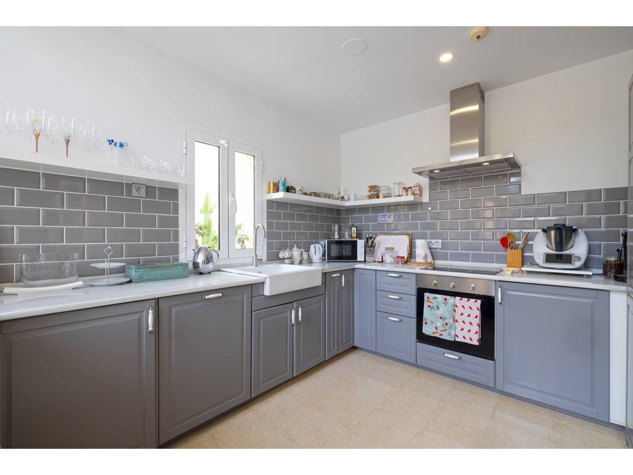 4 quarto Penthouse para venda em Sotogrande com garagem - 700 000 € (Ref: 9200244)