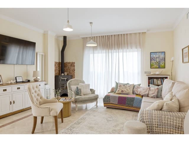 4 makuuhuone Kattohuoneisto myytävänä paikassa Sotogrande, San Roque mukana 
autotalli - 700 000 € (Ref: 9200244)