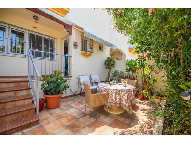 2 bedroom Townhouse for sale in Tarifa with garage - € 608,000 (Ref: 9204202)