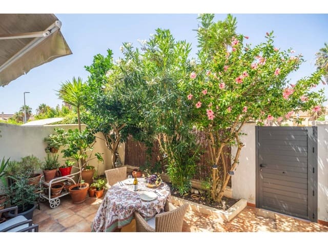 2 bedroom Townhouse for sale in Tarifa with garage - € 608,000 (Ref: 9204202)