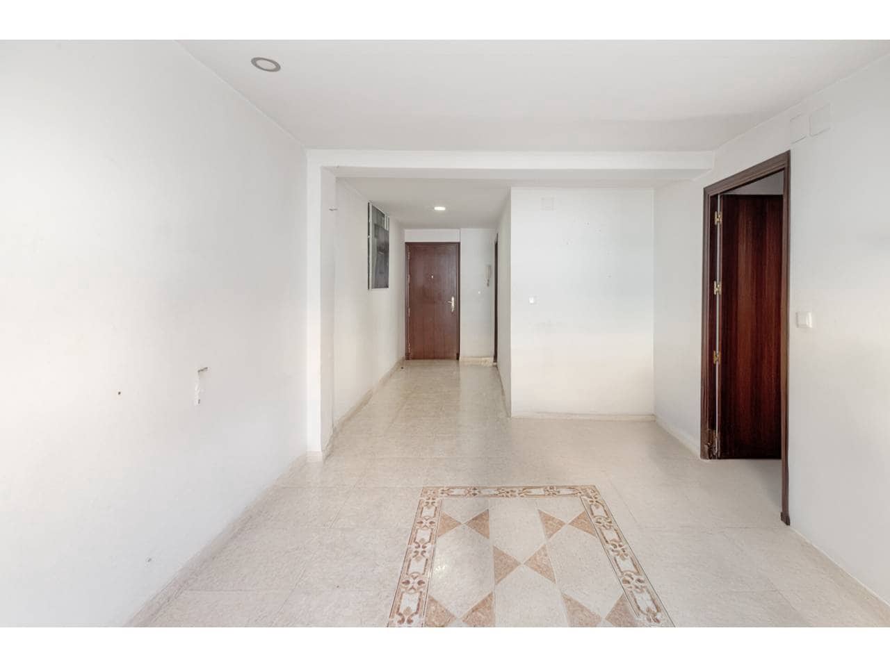 3 soveværelse Lejlighed til salg i Algeciras - € 121.000 (Ref: 9208050)