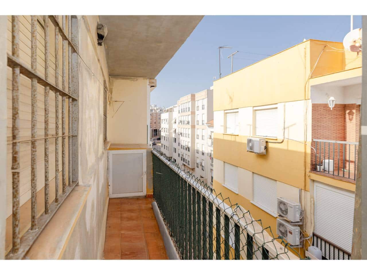 3 soveværelse Lejlighed til salg i Algeciras - € 121.000 (Ref: 9208050)