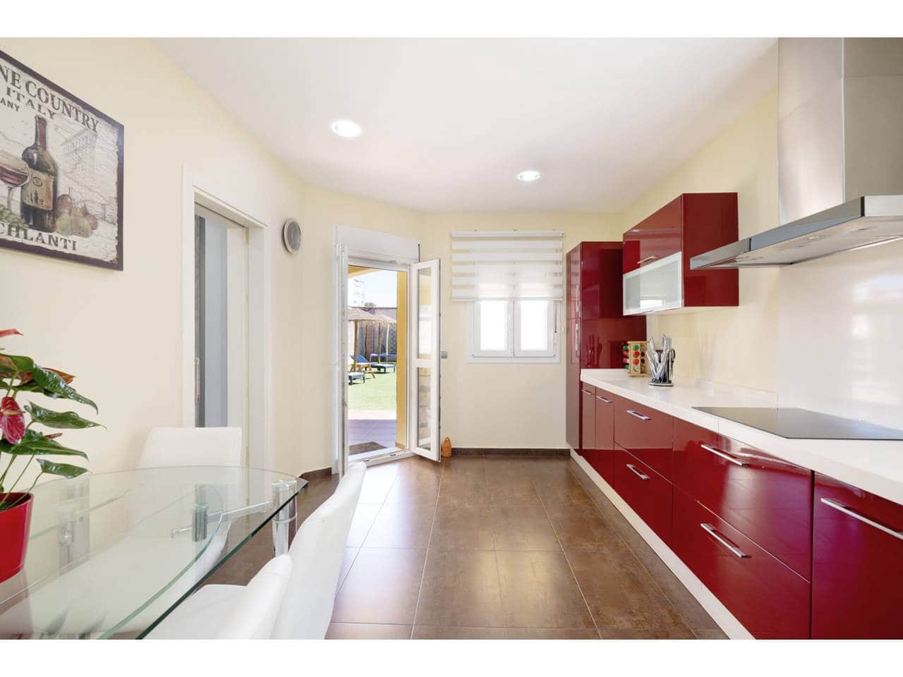 4 soverom Villa til salgs i La Linea de la Concepcion med svømmebasseng garasje - € 530 000 (Ref: 9246277)