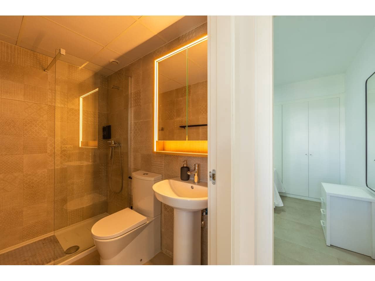 3 soveværelse Byhus til salg i Zahara de los Atunes med swimmingpool garage - € 750.000 (Ref: 9269131)