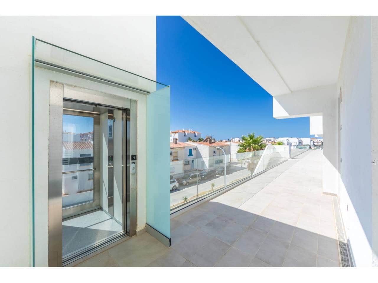 3 soveværelse Byhus til salg i Zahara de los Atunes med swimmingpool garage - € 750.000 (Ref: 9269131)