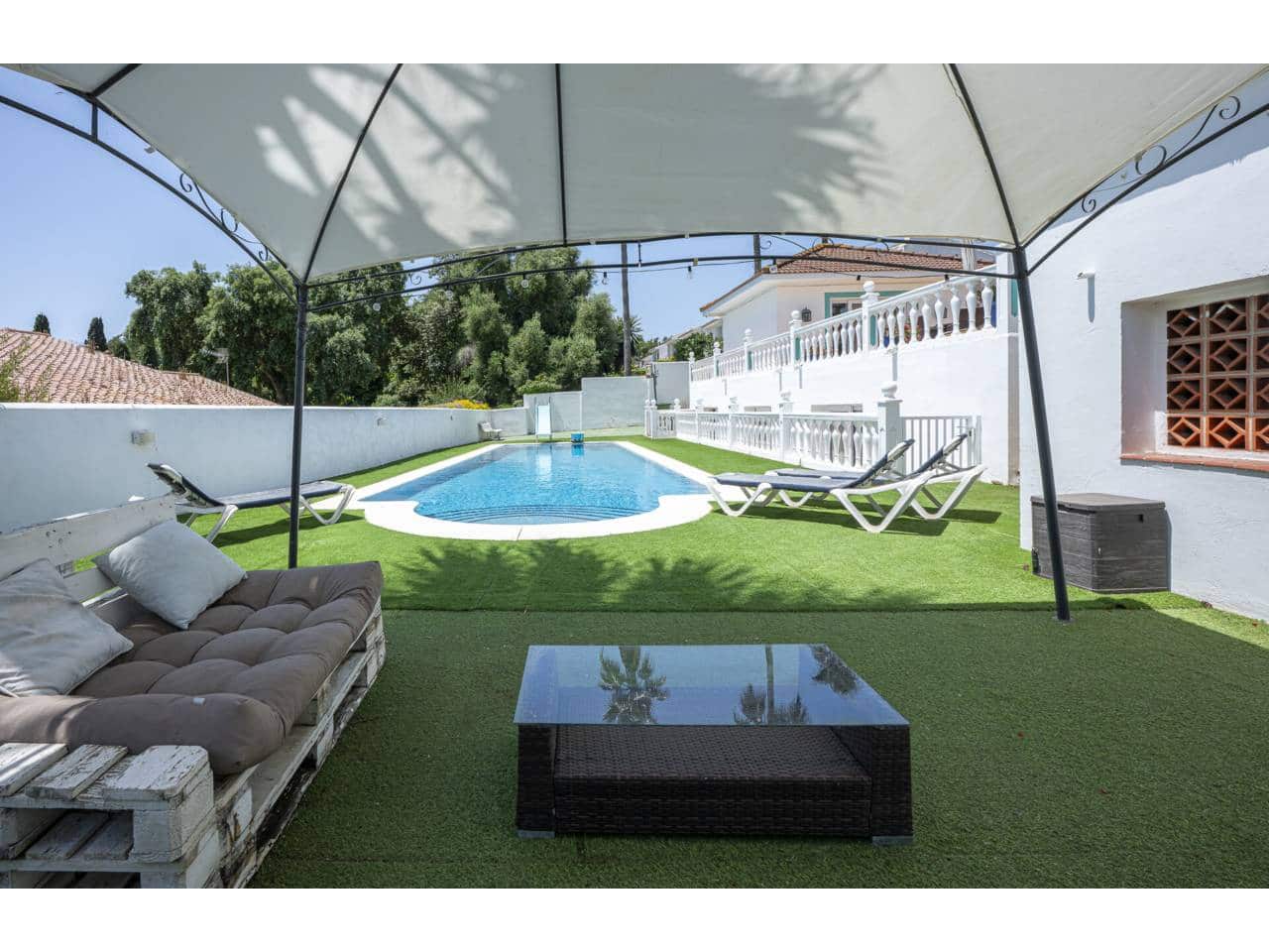 7 chambre Villa/Maison à vendre à Sotogrande avec piscine garage - 1 190 000 € (Ref: 9290907)