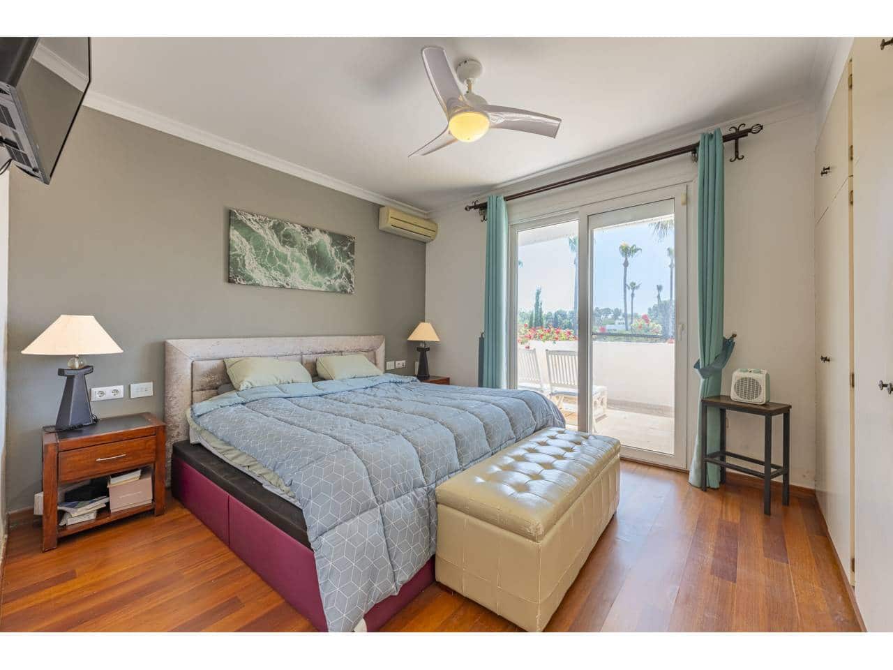 7 chambre Villa/Maison à vendre à Sotogrande avec piscine garage - 1 190 000 € (Ref: 9290907)