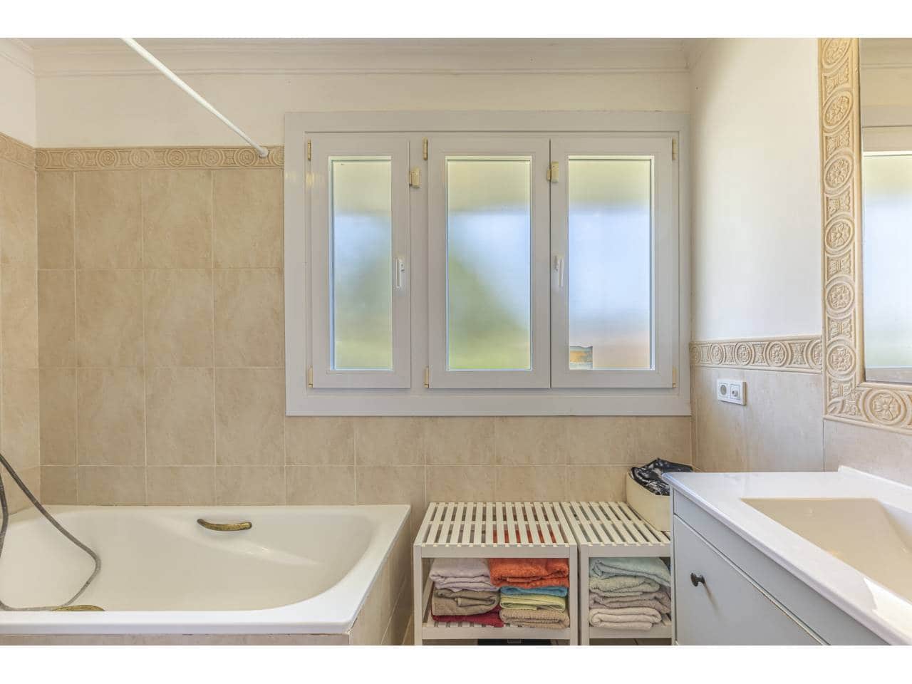 7 chambre Villa/Maison à vendre à Sotogrande avec piscine garage - 1 190 000 € (Ref: 9290907)