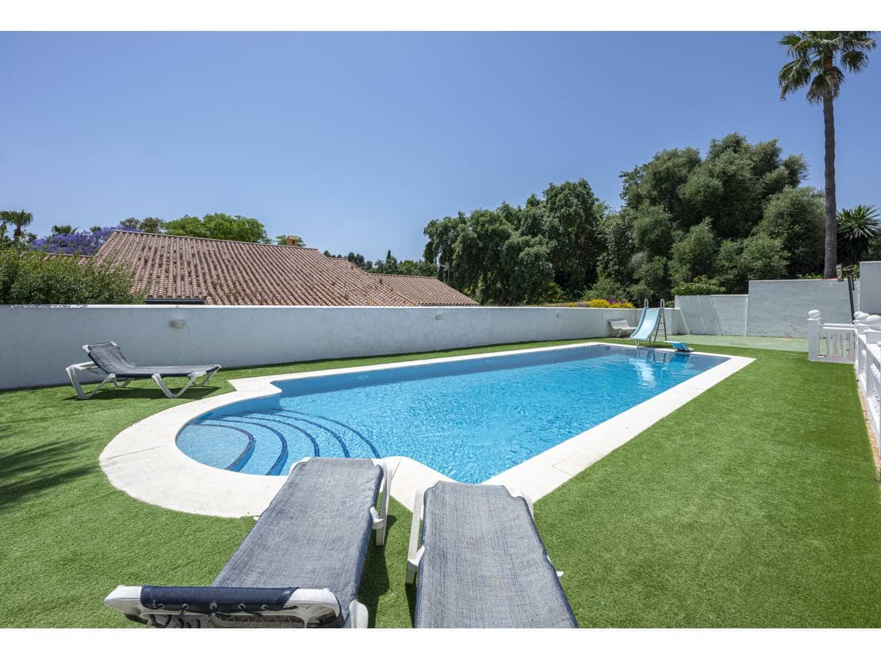 7 chambre Villa/Maison à vendre à Sotogrande avec piscine garage - 1 190 000 € (Ref: 9290907)