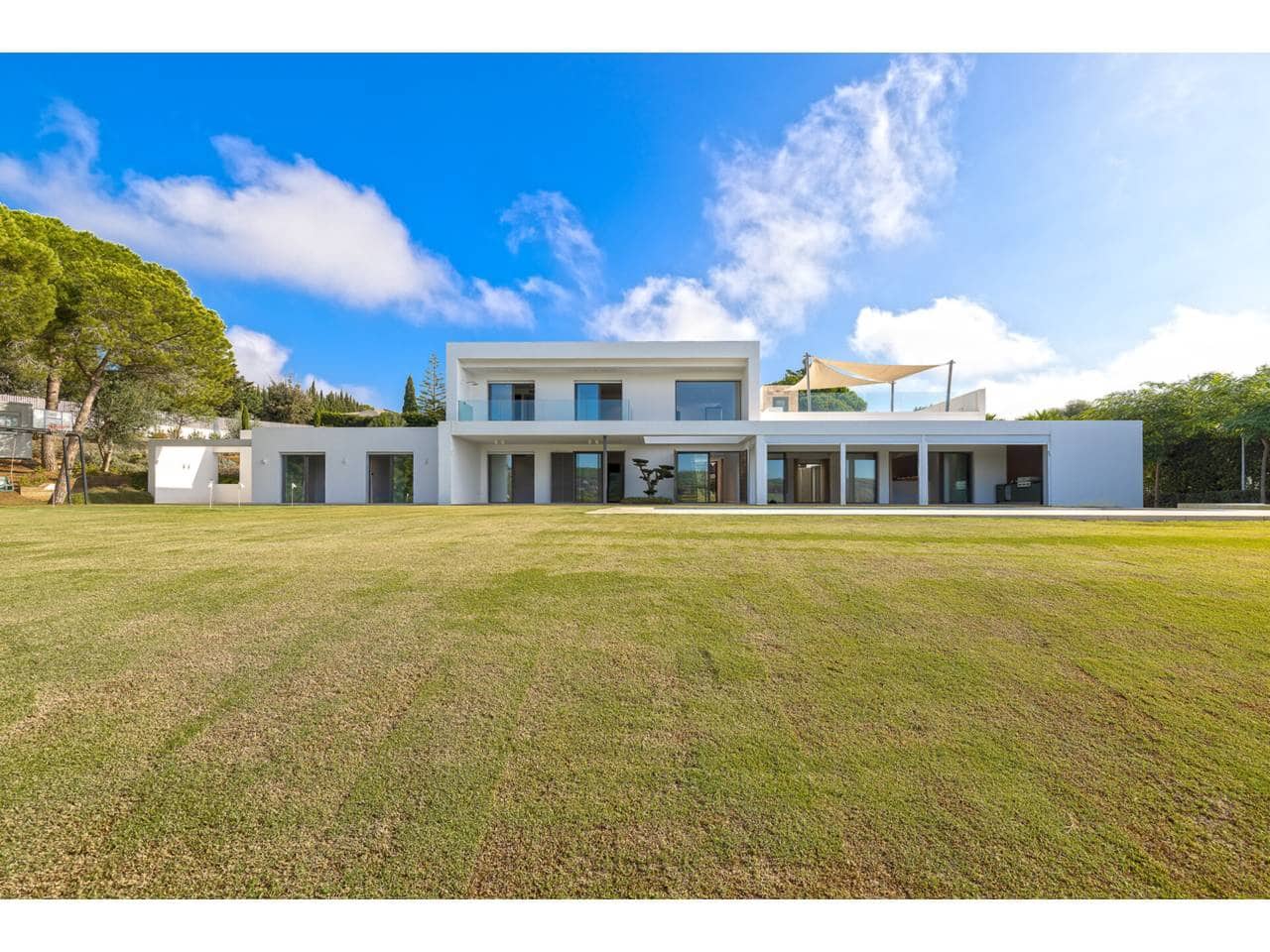 5 sypialnia Willa na sprzedaż w Sotogrande z basenem garażem - 5 750 000 € (Ref: 9300540)