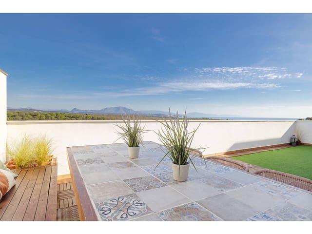 3 bedroom Penthouse for sale in La Línea de la Concepción with pool garage - € 499,000 (Ref: 9309227)