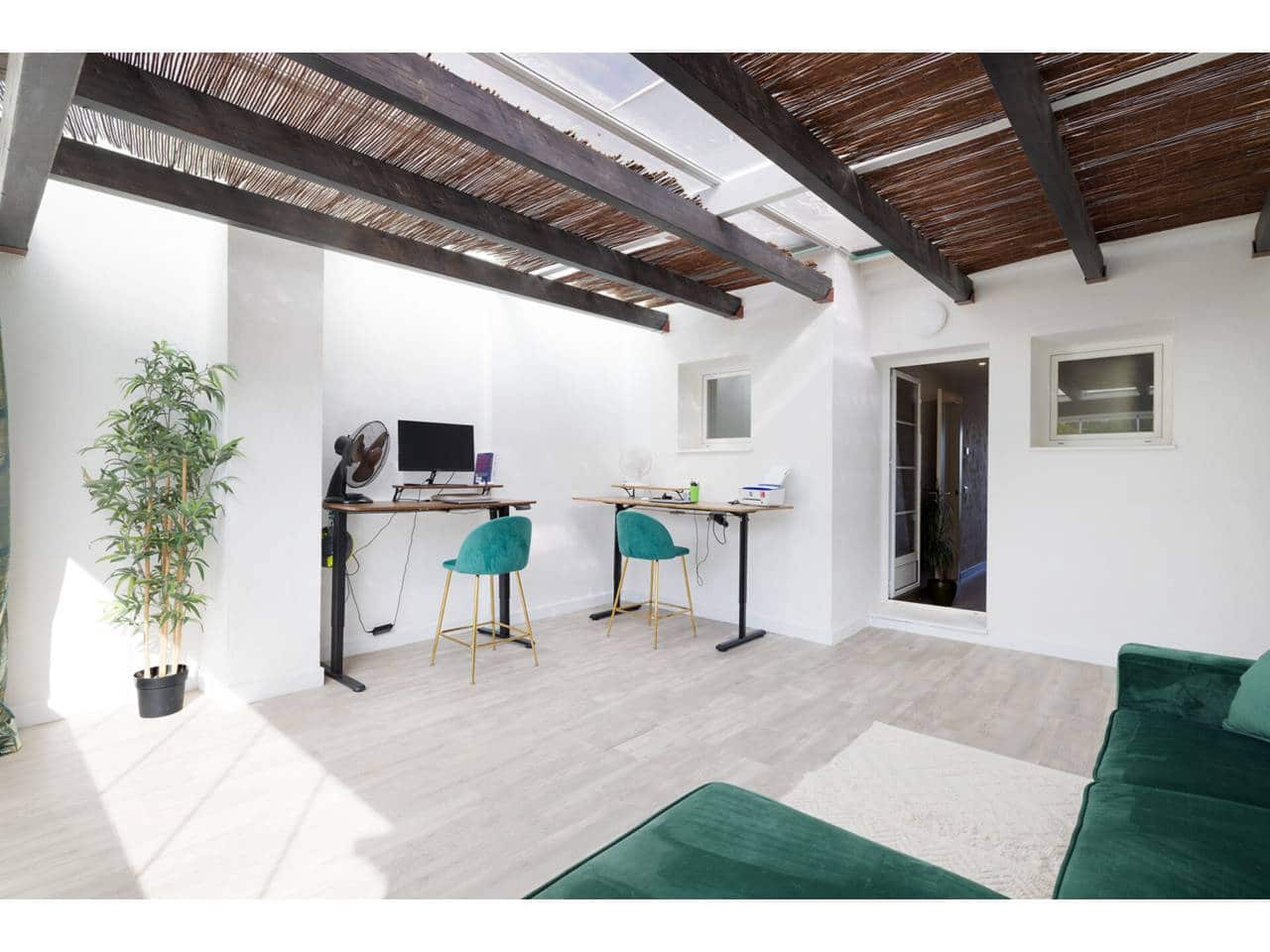 3 makuuhuone Kattohuoneisto myytävänä paikassa La Linea de la Concepcion mukana uima-altaan 
autotalli - 499 000 € (Ref: 9309227)