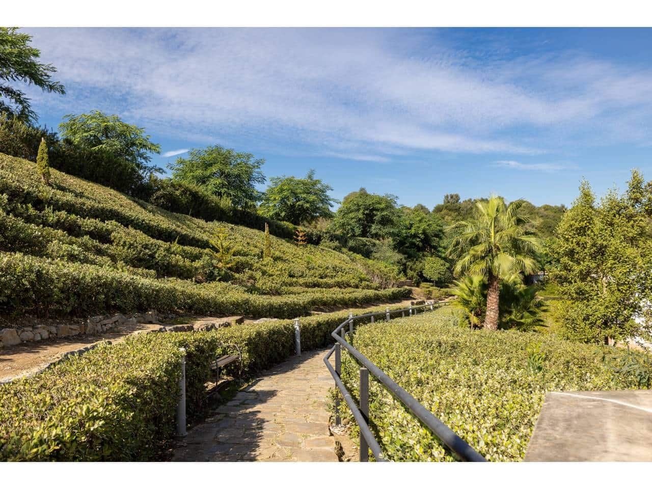 3 makuuhuone Kattohuoneisto myytävänä paikassa La Linea de la Concepcion mukana uima-altaan 
autotalli - 499 000 € (Ref: 9309227)