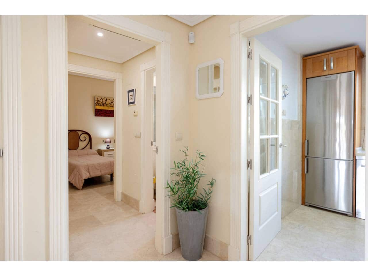 2 makuuhuone Huoneisto myytävänä paikassa Sotogrande mukana uima-altaan 
autotalli - 525 000 € (Ref: 9321529)