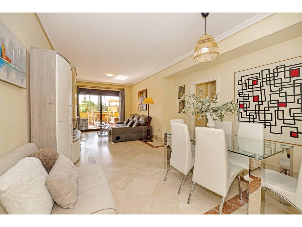 2 makuuhuone Huoneisto myytävänä paikassa Sotogrande mukana uima-altaan 
autotalli - 525 000 € (Ref: 9321529)